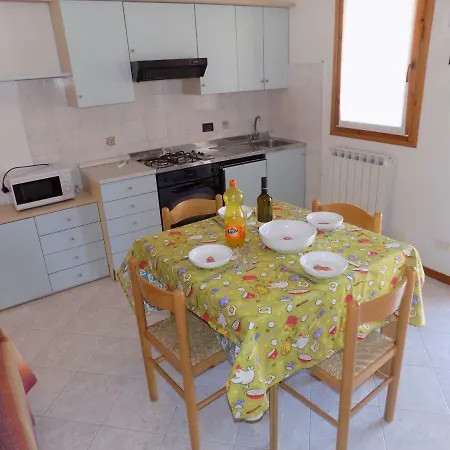 In Eraclea Mare 25829 *